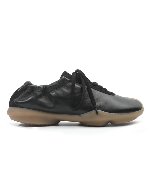 Pathfinder - Black / Gum