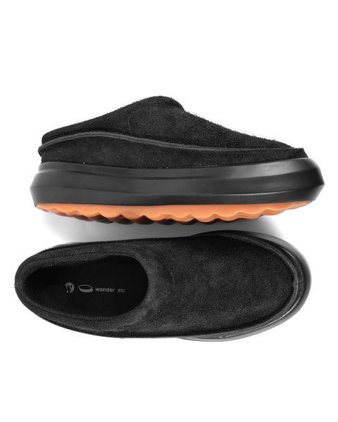 The WNDWN - Black / Gum