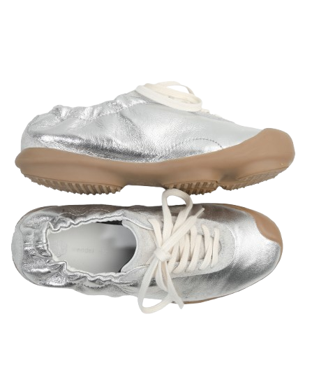 low silhouette: soft wrapped, and balanced.